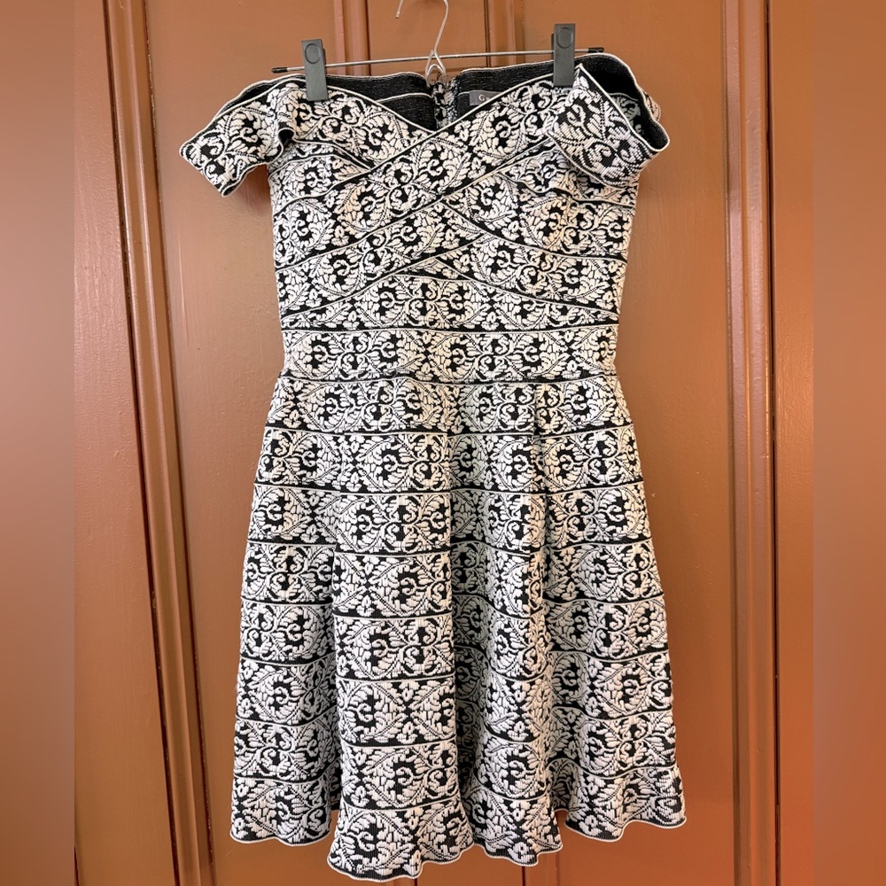 Gracia Off The Shoulder Bandage Dress Black White Floral  SZ L